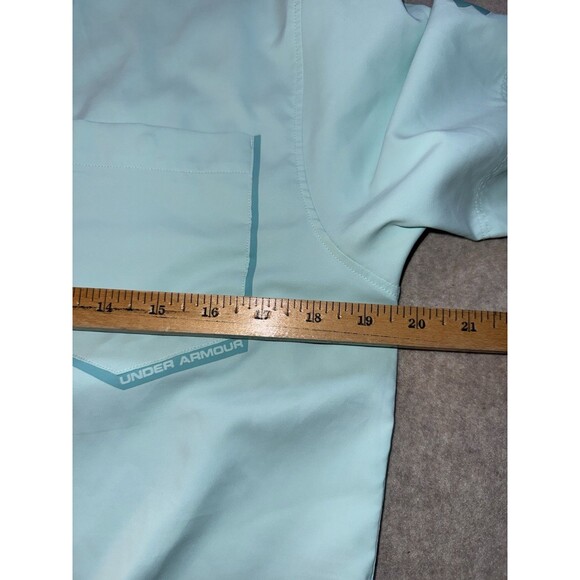 Under Armour Men’s Small Heat Gear Moisture Wicking Short Sleeve Button Up - Picture 7 of 7